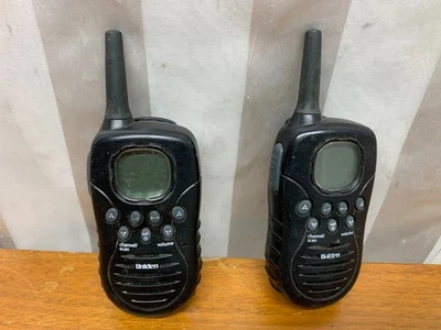 Uniden Set of 2 Compact 20 Channel Two-Way Radios Walkie Talkies TR622-2 - Image 1 of 4