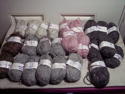 Pinguin Escapade wool acylic yarn, 25 skeins mixed lot - Image 1 of 4