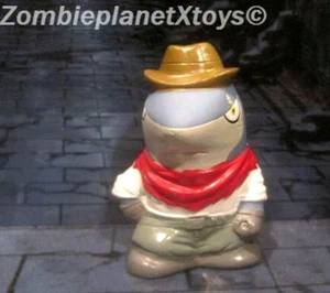 YO-KAI WATCH  STEVE JAWS VINYL FINGER PUPPET   2"  PLASTIC  FIGURE BANDAI   - Picture 1 of 5