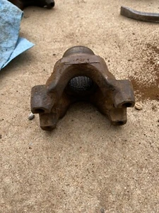 1978 1979 Ford Bronco Dana 44 front axle pinion yoke 26 spline truck 79 78 end - Picture 1 of 16