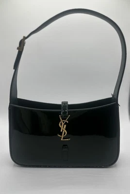 Bolso de hombro Saint Laurent Le 5 À 7 en charol Foto 1 de 4