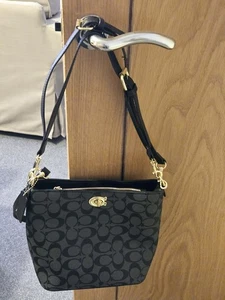 Coach Brand New Shoulder Bag - Picture 1 of 8
