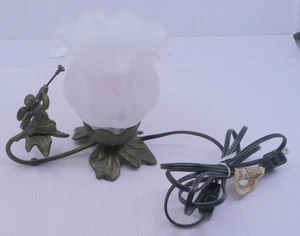 METAL ANGEL, CHERUB WITH HORN TABLETOP NIGHT LIGHT WITH ART GLASS SHADE, WORKS! - Picture 1 of 5