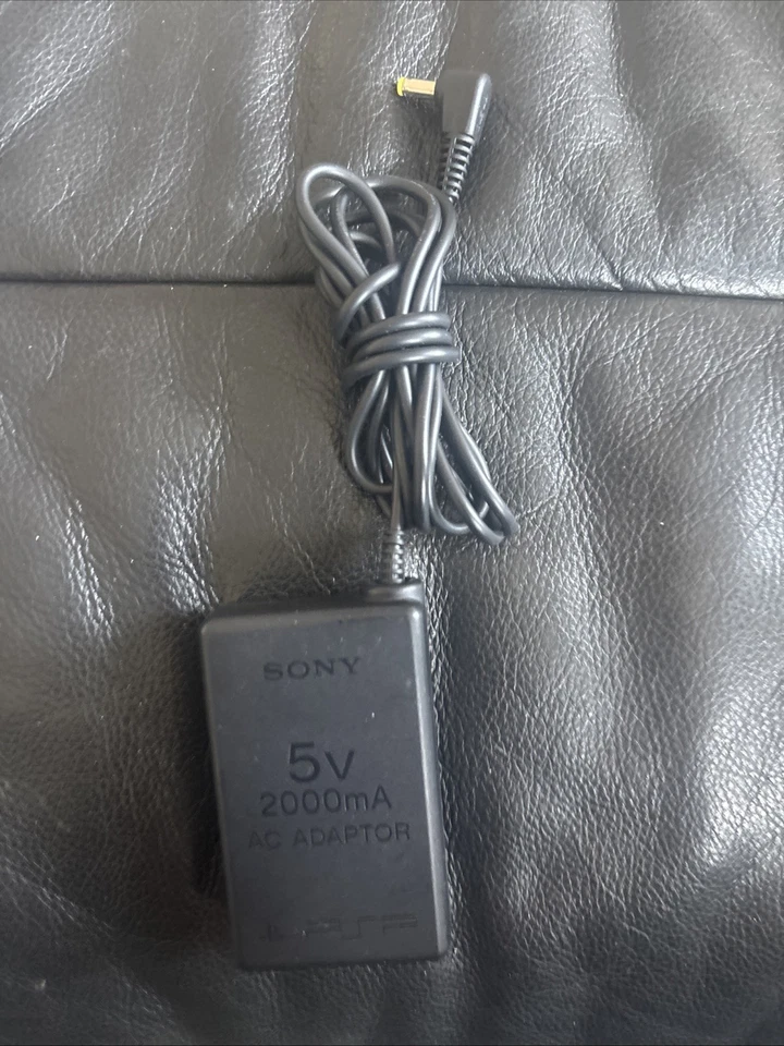 Cargador de pared Sony Playstation PSP adaptador de CA ladrillo OEM + cable nuevo 1000 2000 3000 Foto 1 de 3