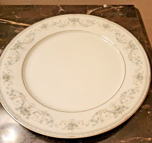 Noritake Colburn Dinner Plate - Picture 1 of 5