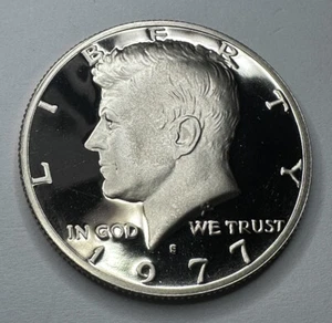 1977-S Kennedy Half Dollar PROOF 50cent Piece Coin from US Mint Proof Set - Picture 1 of 9