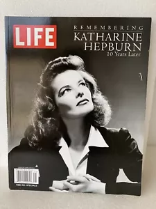 LIFE Magazine Remembering KATHARINE HEPBURN 10 Years Later (2013) - Imagen 1 de 16