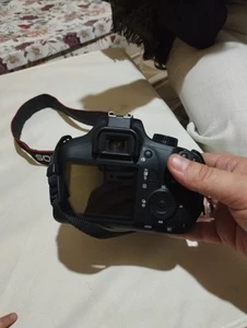 Fotocamera Canon EOS 4000 - Foto 1 di 3