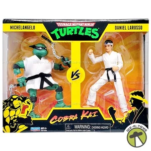 TMNT X Cobra Kai Michelangelo vs Daniel Larusso Action Figure Set Playmates - Picture 1 of 5