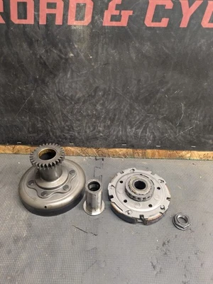 2004 Suzuki Eiger 400 手动离心手拿包 — 第 1/4 张图片