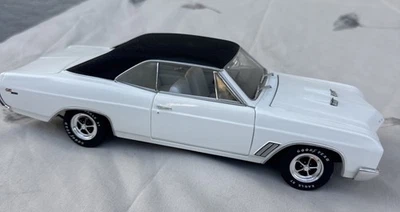 Ertl Collectibles American Muscle 1967 Buick GS 400 WHITE 1:18 *No Box - Image 1 of 4
