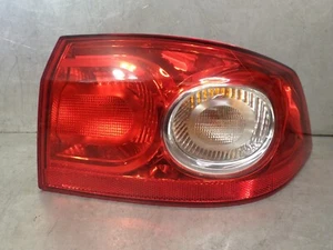 RENAULT LAGUNA MK2 2005-2007 DRIVERS RIGHT REAR LIGHT & BULB HOLDER OSR HATCH - Picture 1 of 5
