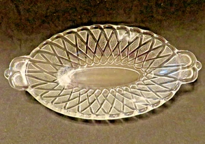 Indiana Glass Pretzel Oval Handled Relish Pickle Nut Dish 8.5" x 4" x1.5" LN - Picture 1 of 4