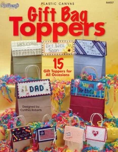 THE NEEDLECRAFT SHOP PLASTIC CANVAS GIFT BAG TOPPERS 15 DESIGNS - Picture 1 of 2
