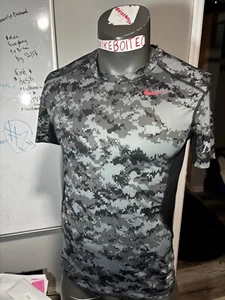 Nike Pro Combat Compression T-Shirt Digital Camo Gray Pink Women's Size Medium - Picture 1 of 5