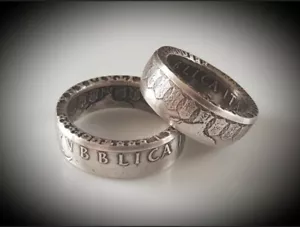 Anello artigianale 500 lire d'argento - Foto 1 di 8