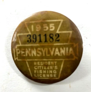 1955 Pa Pennsylvania FISHING LICENSE Pin Pinback Badge - Picture 1 of 2
