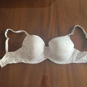 Montelle Intimates Lilac Print Bra- Size 32G - Picture 1 of 3