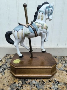 ✨Vintage Carousel Horse - Music Box working 3rd Edition Taiwan ROC ✨ - Picture 1 of 6