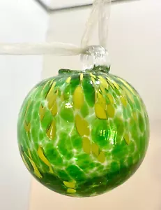 Hand Blown Hanging Art Glass Orb Hummingbird Feeder Green Yellow Sun Catcher 4” - Picture 1 of 6