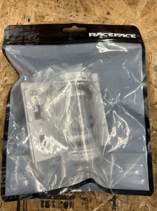 RaceFace Team XC X-Type External English Bottom Bracket for 24mm Spindle Cranks - Picture 1 of 3