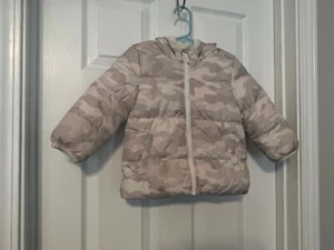 Old Navy Infant/Toddler Pink/Beige Girls Camouflage Winter Coat Sz 18-24m - Picture 1 of 6