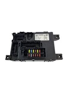 OPEL CORSA D 2009 Sicherungskasten Relaiskasten FUSE BOX 13308950 - Picture 1 of 3