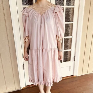 Vintage 80's LIMITED EDITION ANTHEA CRAWFORD Drop Waist Lace Frill Shoulder Hem - Picture 1 of 12