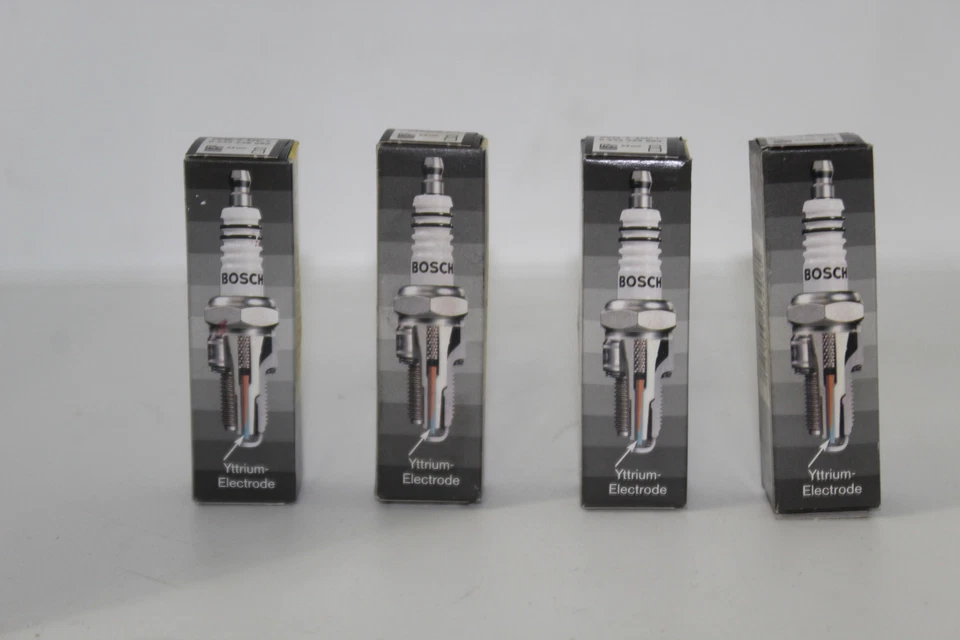 Комплект из 4 свечей для Alfa Romeo 75 Alfetta Gt Gtv 0242235663 Wr7Dc+ - Изображение 1 из 4