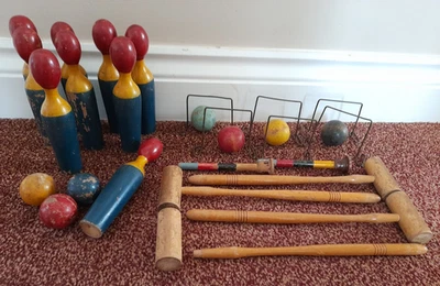 Antique TABLE CROQUET Set & 9 WOODEN SKITTLES - 2 Parlour Games - Image 1 of 4