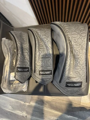 Scotty Cameron 灰色皮革壁纸热印木质/混合头套套装 — 第 1/2 张图片