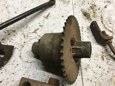 Salvage Peerless Differential Gearbox 100-050A Transmission Toro Riding Mower - Image 1 of 4