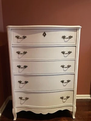 Белый Highboy комод французской страны - Изображение 1 из 4