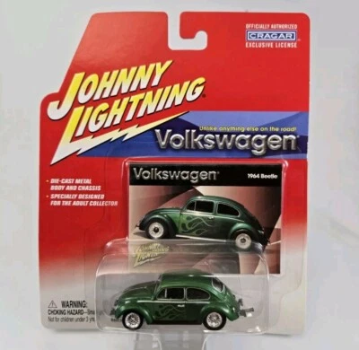 Johnny Lightning verde con llamas Volkswagen 1964 Beetle VW 1/64 Foto 1 de 4