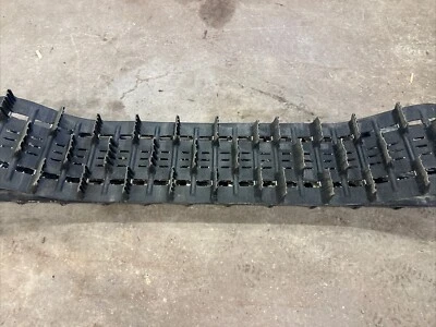 SKIDOO CAMSO POWDER MAX LIGHT TRACK 165" LONG 16" WIDE 3.0" PADDLES 3.5" PITCH - Image 1 of 4