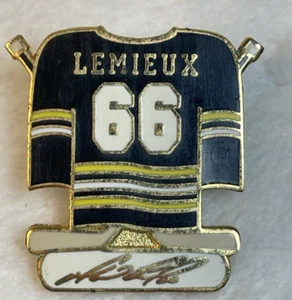 Mario Lemieux #66 Pittsburgh Penguins Enamel Lapel Pin Gold Tone VTG OHA License - Picture 1 of 5