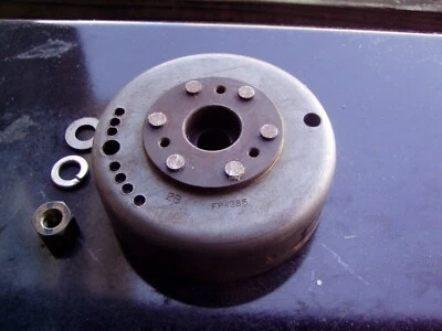 Suzuki TS 185 - Rotor de encendido - 1972, 1973 Foto 1 de 3