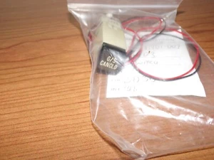 Beech King Air Ground Speed Cancelled Switch 90-81401-007 - Picture 1 of 2