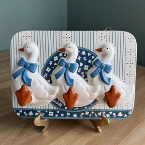 VTG B&D Ceramic Geese Goose Duck Blue Bows Wall Hanger 3 Hooks Cottagecore Japan - Picture 1 of 9