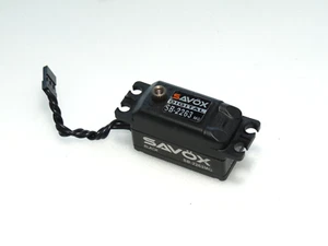 Savox Black Edition Low Pro Brushless Digital Servo, 0,076sec / 138,9oz @ 6,0V - Bild 1 von 1