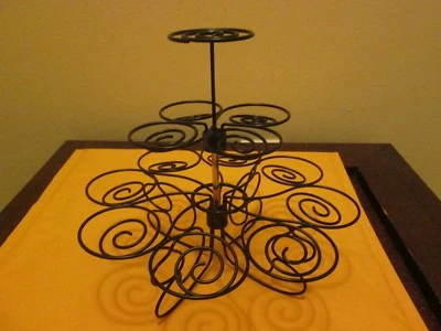 Soporte para cupcakes Wilton negro para 12 cupcakes nuevo sin caja ni etiqueta Foto 1 de 2