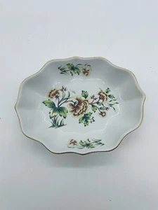 Hollohaza Hungary White Floral Porcelain Jewelry Trinket Dish Gold Trim Flowers - Picture 1 of 7