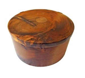 ***Rare Bermuda medium TRINKET BOX Cedar wood Round!! - Picture 1 of 5