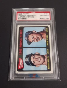 1965 Topps Nelson Briles & Wayne Spiezio STL Cardinals Rookie (RC) #431 PSA 8 - Imagen 1 de 2