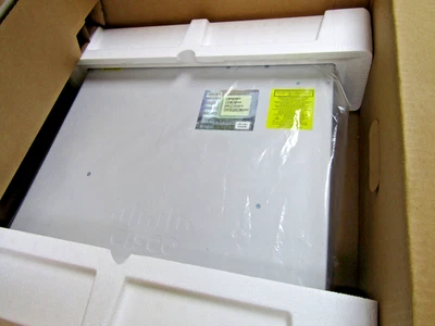 ✌️NEW CISCO C9300-48P-E CATALYST 9300 48-port PoE+, NETWORK ESSENTIALS - Image 1 of 4