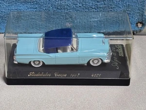 Solido #4521, 1957 Studebaker Hard Top Coupe, 2 Tone Blue - Picture 1 of 6