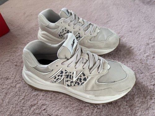 Scarpe da ginnastica New Balance 57 40 Intelligence Choice crema beige stampa animalier leopardata