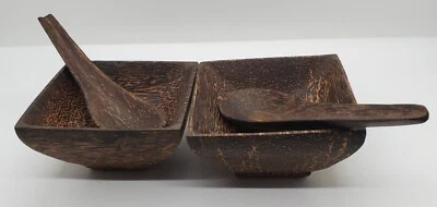 Aperitivo de madera de coco vintage para servir tazones de arroz con cucharas de madera talladas a mano Foto 1 de 4