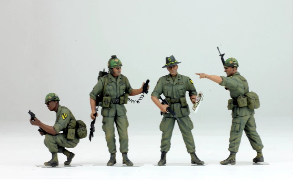 US Army 1st Cavalry Air CAV Vietnam 1969 Nam Series Dragon 4 Figures Model Kit