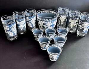 Secchiello ghiaccio uva blu bianco 13 pezzi Nocciola Atlas Wedgwood 6 Highball 6 doppio colpo - Foto 1 di 7
